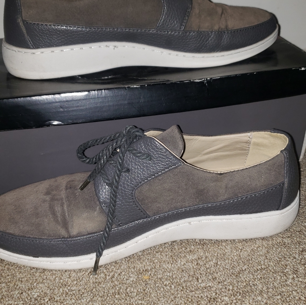 Suede shoes/leather